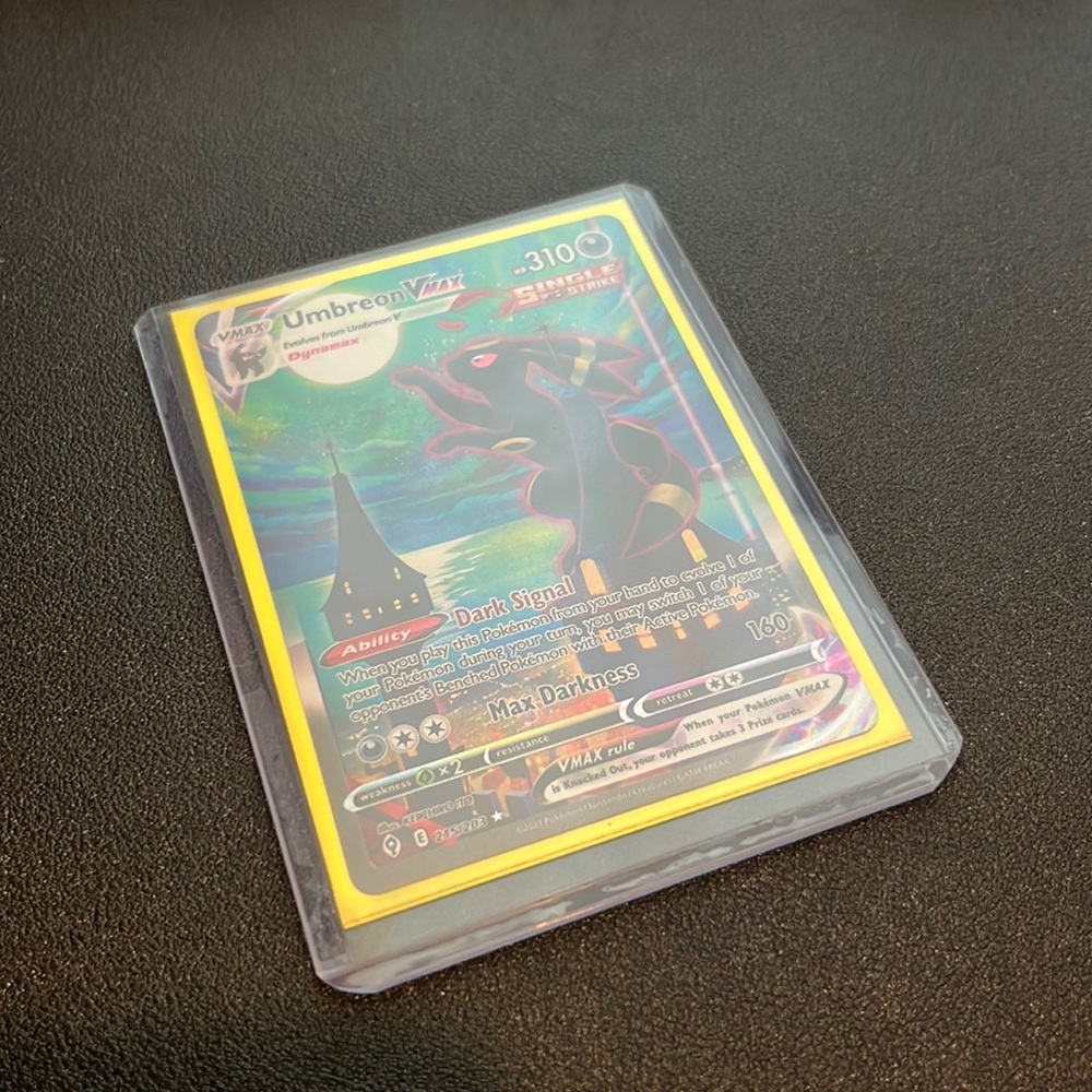 Evolving Skies Umbreon VMAX alt art